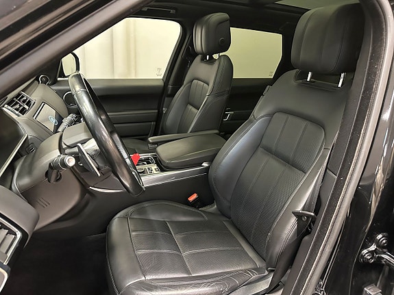 Land Rover Range Rover Sport 8 of 11