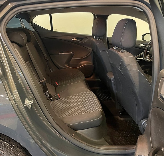 Opel Astra 11 of 11