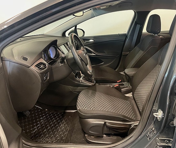 Opel Astra 6 of 11