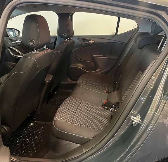 Opel Astra 7 of 11