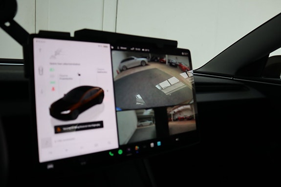 Tesla Model 3 14 of 23