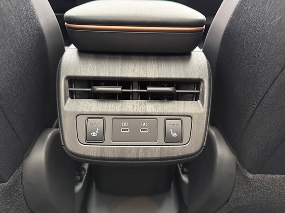 Nissan Ariya 17 of 20
