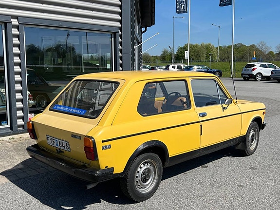 Fiat 128 3 of 9