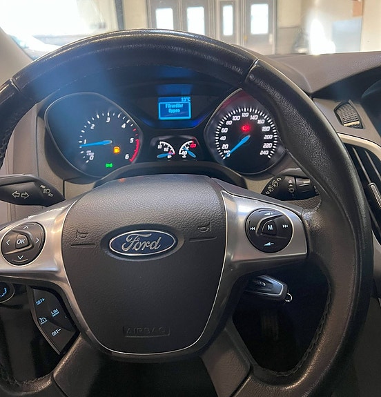 Ford Focus 10 of 13