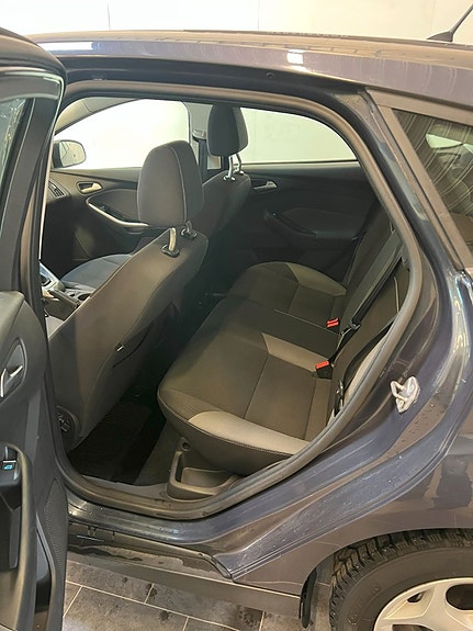 Ford Focus 13 of 13