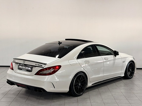 Mercedes-Benz CLS63 11 of 30