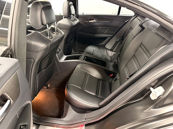 Mercedes-Benz CLS63 19 of 30