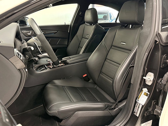 Mercedes-Benz CLS63 16 of 30