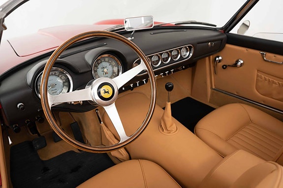 Ferrari 250 GT 20 of 28