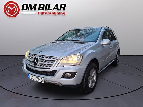 Mercedes-Benz ML230 2 of 5