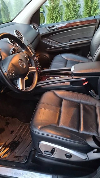 Mercedes-Benz ML230 26 of 27