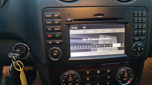 Mercedes-Benz ML230 11 of 27
