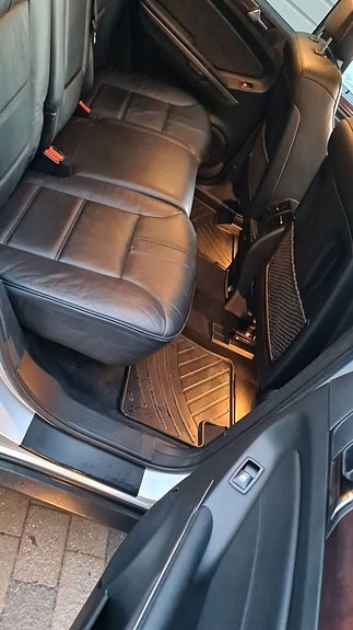Mercedes-Benz ML230 9 of 27