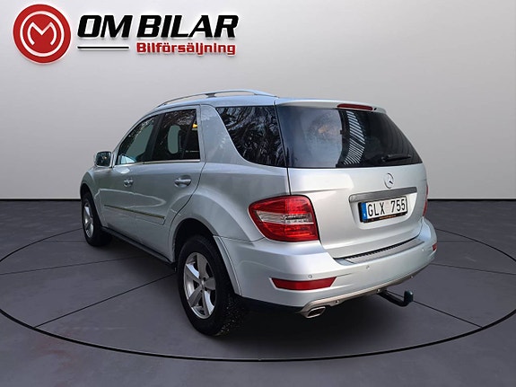 Mercedes-Benz ML230 6 of 27