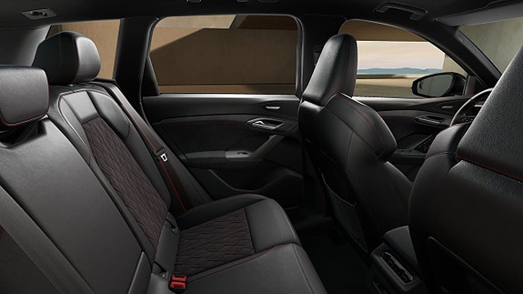 Audi Q6 e-tron 10 of 12