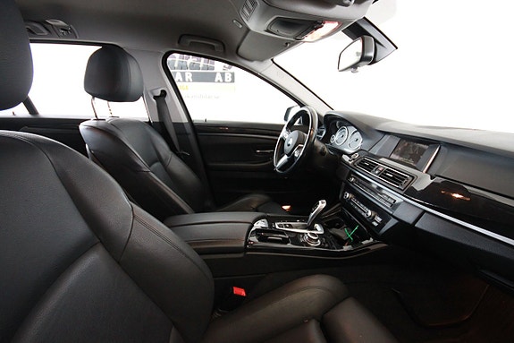 BMW 520 3 of 5