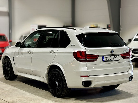BMW X5 4 of 12