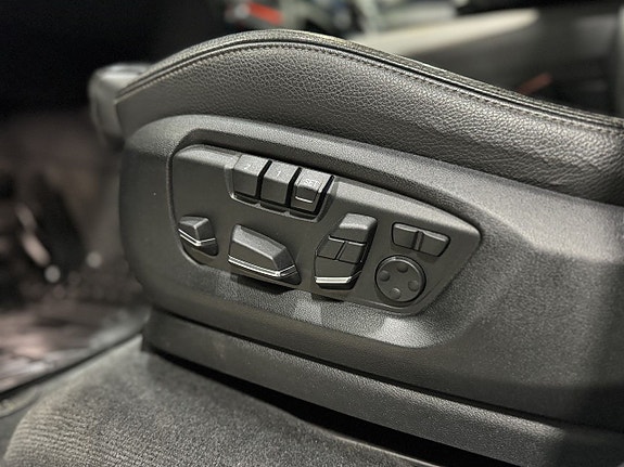 BMW X5 11 of 12