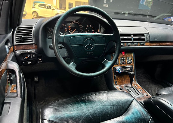 Mercedes-Benz S400 17 of 18