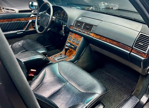 Mercedes-Benz S400 14 of 18