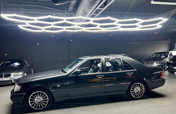 Mercedes-Benz S400 5 of 18