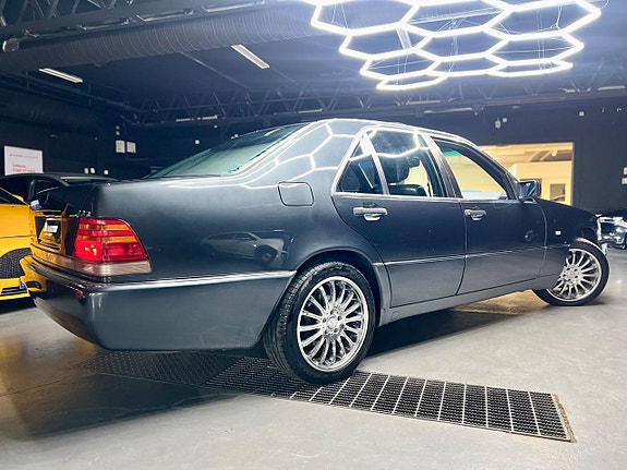 Mercedes-Benz S400 6 of 18
