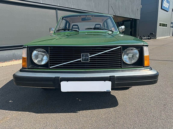 Volvo 242 5 of 5