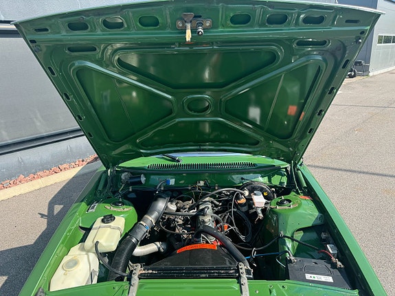 Volvo 242 11 of 13