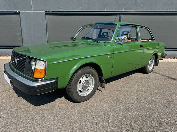 Volvo 242 6 of 13