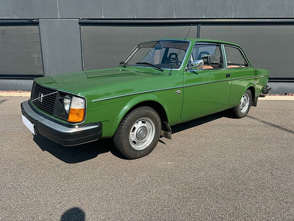 Volvo 242