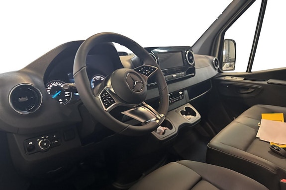 Mercedes-Benz eSprinter 420 5 of 13