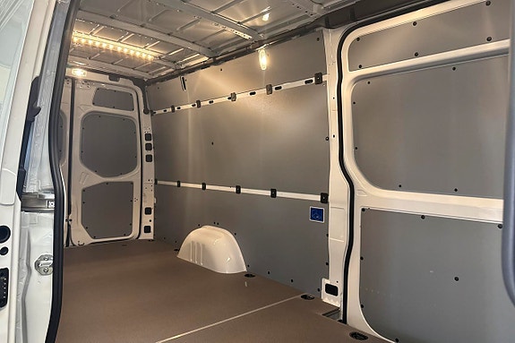 Mercedes-Benz eSprinter 420 9 of 13
