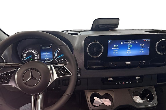 Mercedes-Benz eSprinter 420 7 of 13