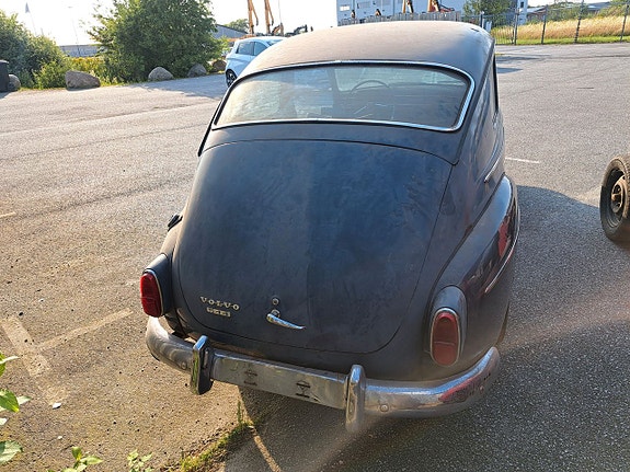 Volvo PV 14 of 27