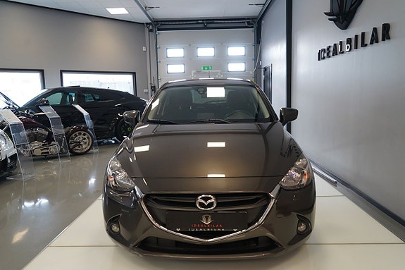 Mazda 2 5 of 11