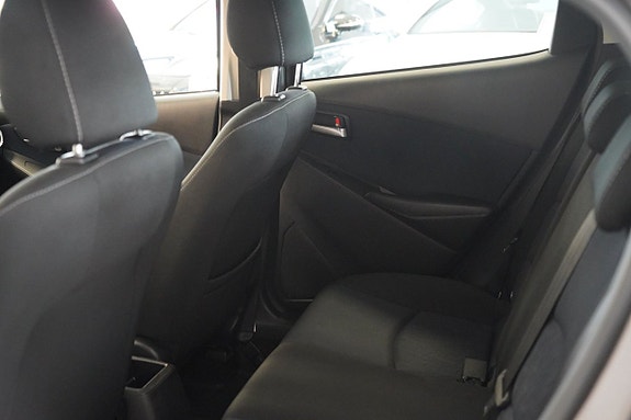 Mazda 2 10 of 11