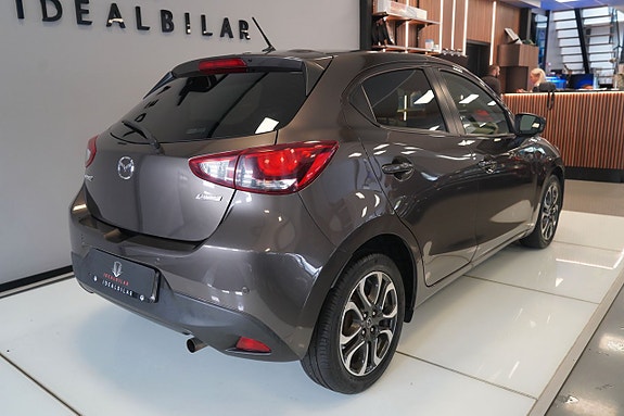 Mazda 2 3 of 11