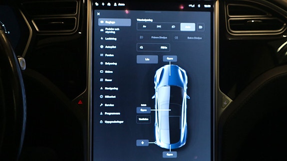 Tesla Model S 25 of 30