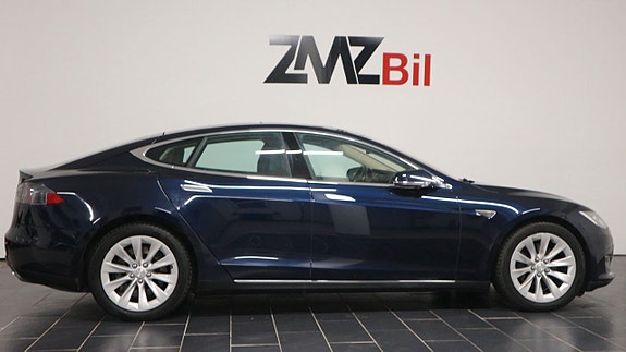 Tesla Model S 8 of 30