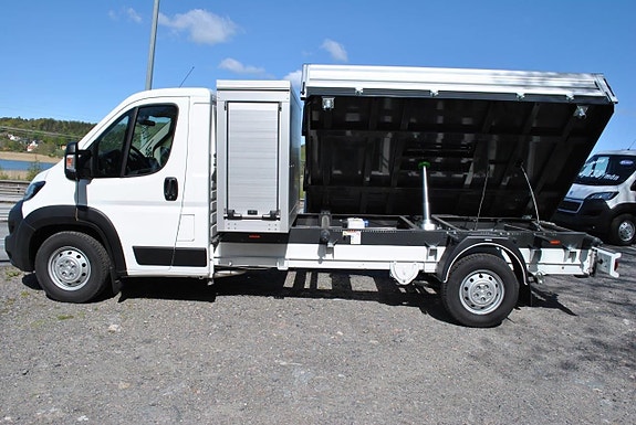 Peugeot Boxer 8 of 15