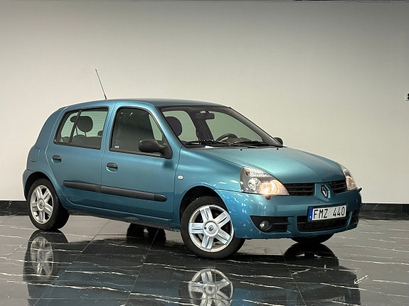 Renault Clio 3 of 15