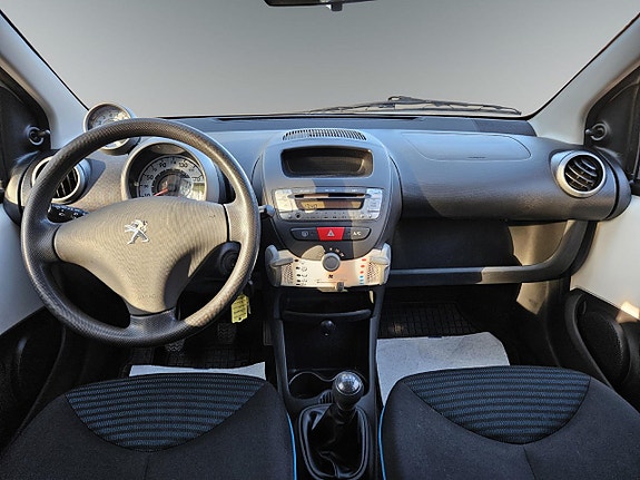 Peugeot 107 13 of 16