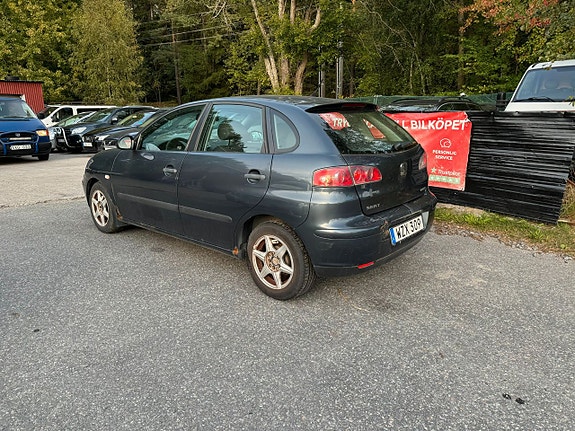 Seat Ibiza 4 of 5
