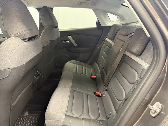 Citroen C4 X 8 of 8