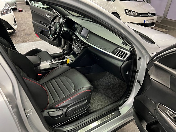 Kia Optima 12 of 19