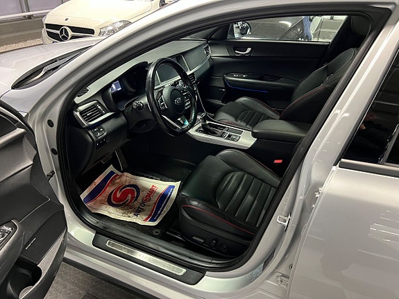 Kia Optima 8 of 19