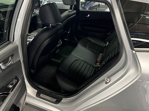 Kia Optima 9 of 19