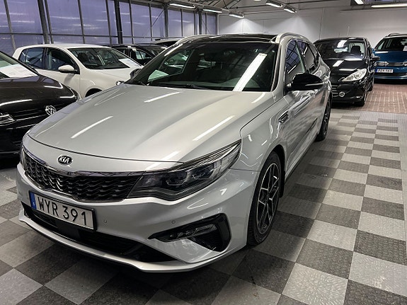 Kia Optima 2 of 5