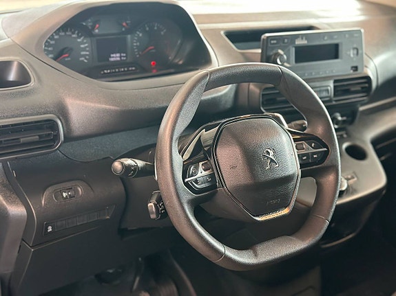 Peugeot Partner 16 of 24