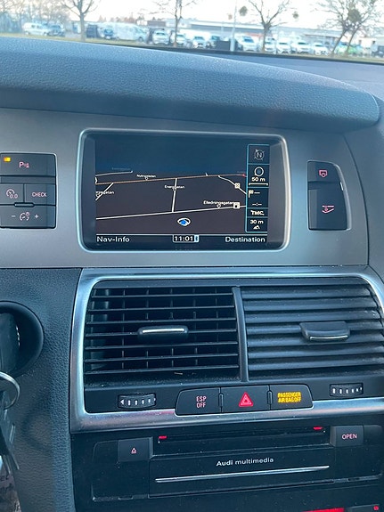Audi Q7 13 of 13